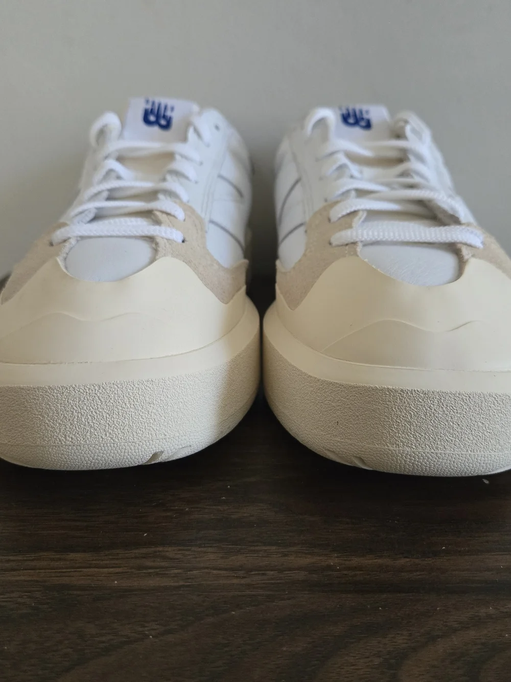 New Balance CT302 Shoes Mens Size 10 White Grey Comfort Athletic